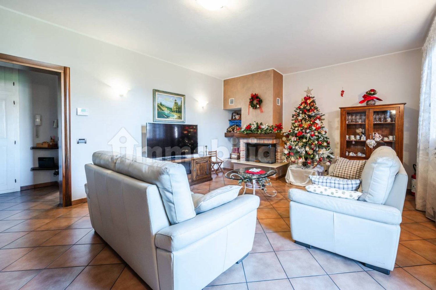 Casa de 4 dormitorios en Scandiano, Italy No. 81221