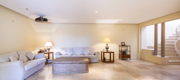 Propiedad comercial de 6 dormitorios en Mougins, France No. 1674 11