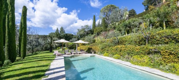 Propiedad comercial de 6 dormitorios en Mougins, France No. 1674 5