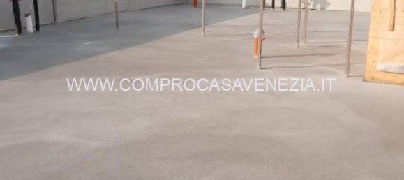 4 rooms Apartment in Roncade, Italy No. 227450 2