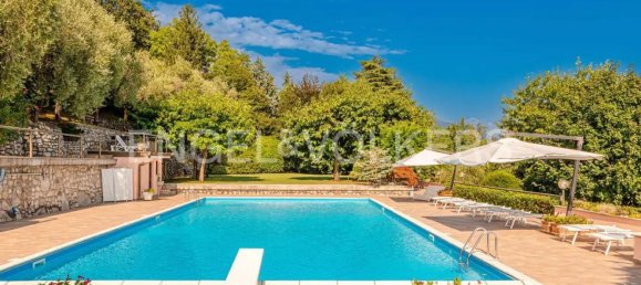 8غرفة فيلا في Albavilla, Italy رقم 131655 3