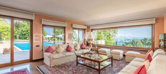 8غرفة فيلا في Albavilla, Italy رقم 131655 2