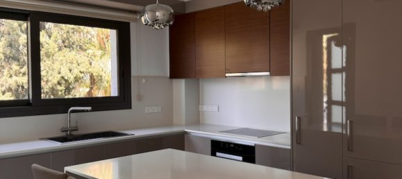 3 bedrooms Apartment in Germasogeia, Cyprus No. 4279 6