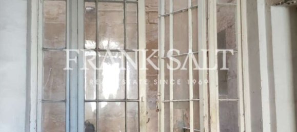 Отель, гостиница с 6 спальнями в Бормла, Мальта № 357 4