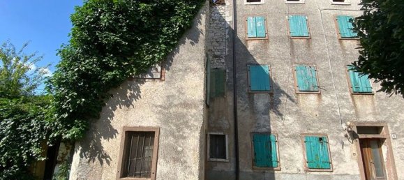 6 rooms House in Alpago, Italy No. 285188 2