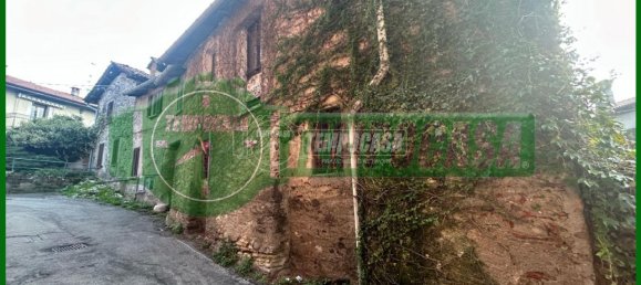 7 bedrooms House in Gavirate, Italy No. 125372 16