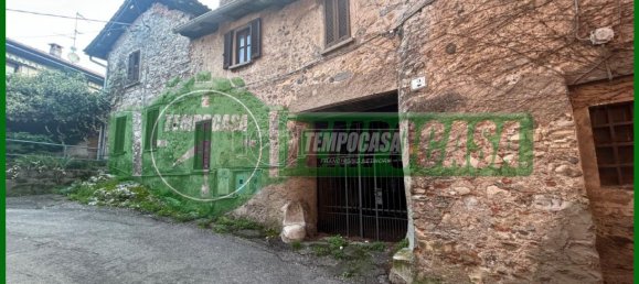 7 bedrooms House in Gavirate, Italy No. 125372 15