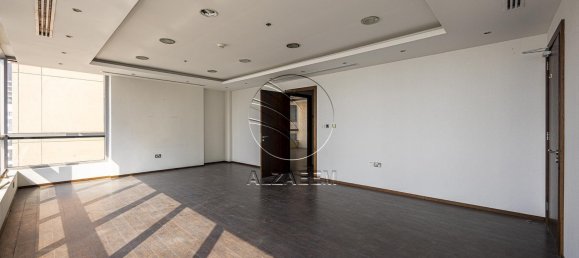 Bureau à Al Khalidiya, UAE 622m² No. 29263 20