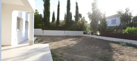 4 bedrooms Villa in Nicosia, Cyprus No. 13161 11