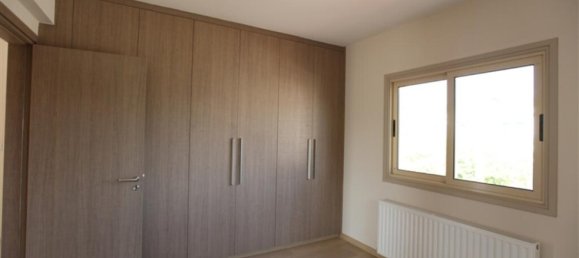 4 bedrooms Villa in Nicosia, Cyprus No. 13161 9