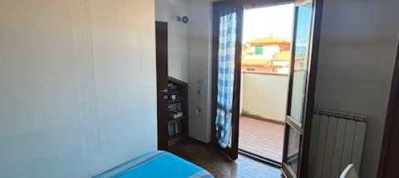 6 rooms House in Terranuova Bracciolini, Italy No. 233988 24