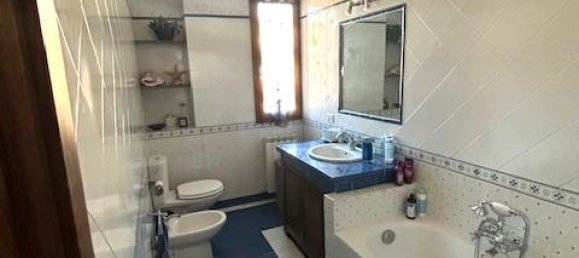 6 rooms House in Terranuova Bracciolini, Italy No. 233988 19