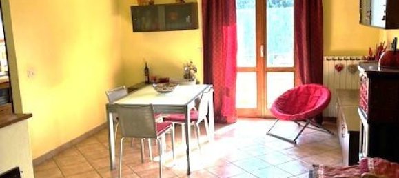 6 rooms House in Terranuova Bracciolini, Italy No. 233988 8