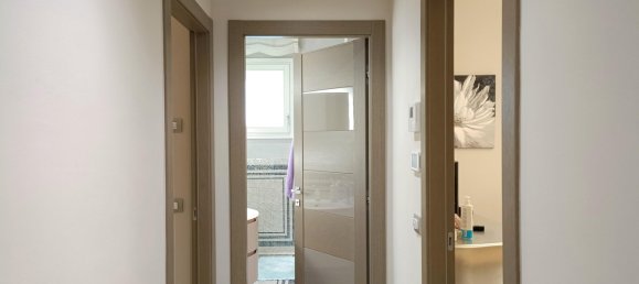 3 bedrooms Penthouse in Empoli, Italy No. 345791 16