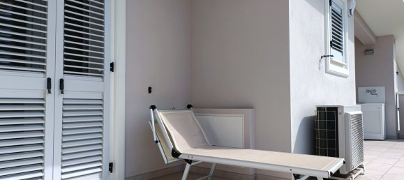 3 bedrooms Penthouse in Empoli, Italy No. 345791 25