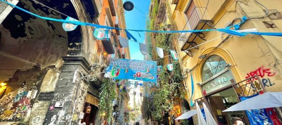 2 bedrooms Apartment in Naples, Italy No. 321101 8