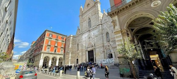 2 bedrooms Apartment in Naples, Italy No. 321101 10