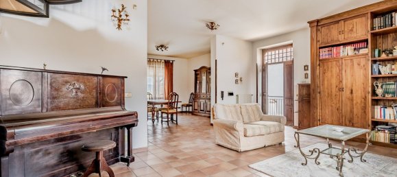5 rooms House in Sezze, Italy No. 67243 10