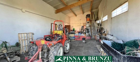 Estudio en Oristano, Italy No. 31526 3