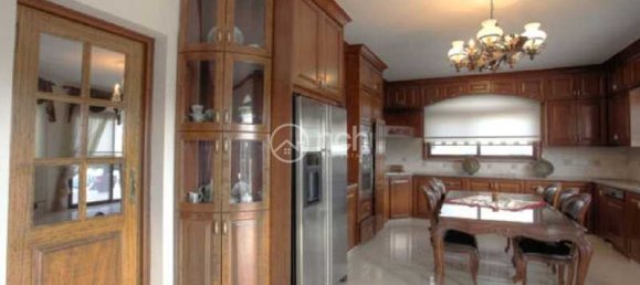 6 bedrooms Villa in Limassol, Cyprus No. 17056 5