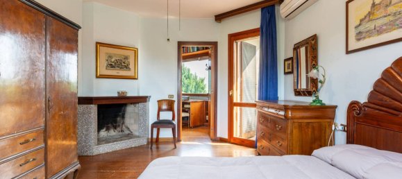 Villa de 4 dormitorios en Capoterra, Italy No. 317362 38