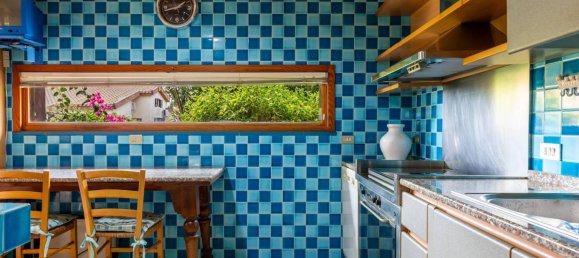 Villa de 4 dormitorios en Capoterra, Italy No. 317362 15