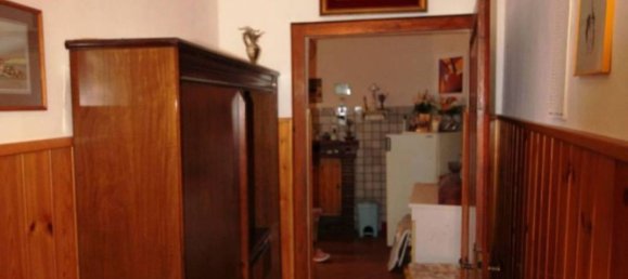 4 bedrooms House in Montecosaro, Italy No. 351497 7