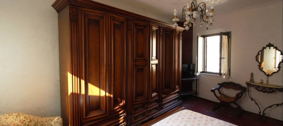 4 bedrooms House in Montecosaro, Italy No. 351497 20