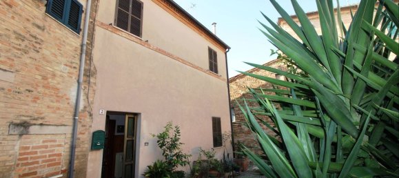 4 bedrooms House in Montecosaro, Italy No. 351497 5
