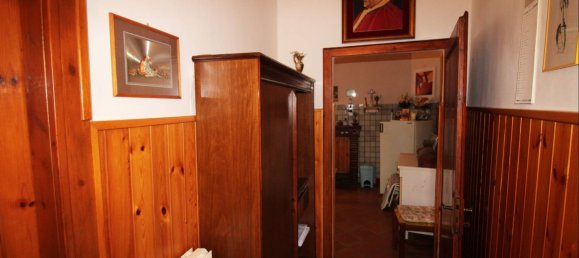 4 bedrooms House in Montecosaro, Italy No. 351497 6