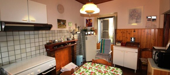 4 bedrooms House in Montecosaro, Italy No. 351497 13