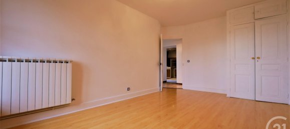 3 bedrooms House in Corbonod, France No. 342703 4