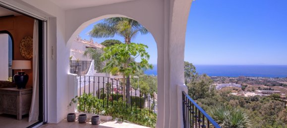 3 bedrooms Villa in Marbella, Spain No. 4712 8