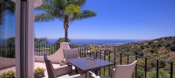 3 bedrooms Villa in Marbella, Spain No. 4712 6