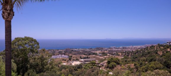 3 bedrooms Villa in Marbella, Spain No. 4712 7