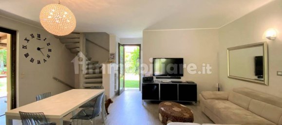 Villa de 3 dormitorios en Polpenazze del Garda, Italy No. 296799 8
