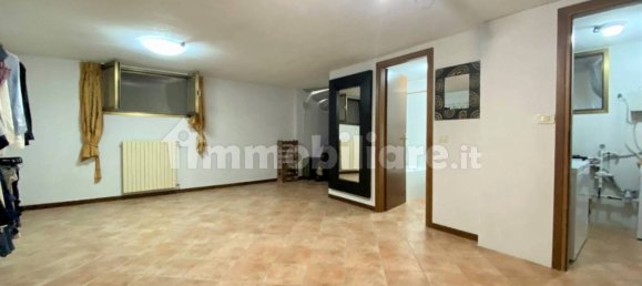 Villa de 3 dormitorios en Polpenazze del Garda, Italy No. 296799 24