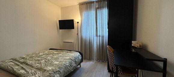 2 bedrooms Apartment in Essonne, France No. 163671 7