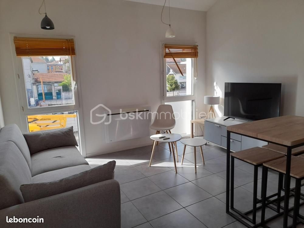 1 غرف نوم شقة في Bourgoin-Jallieu, France رقم 286367