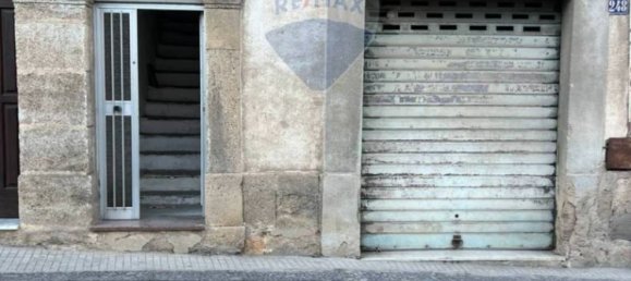 3 bedrooms House in Caltagirone, Italy No. 274592 3