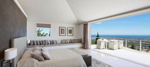 5 bedrooms Villa in El Madronal, Spain No. 19539 20