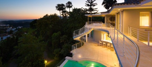 5 bedrooms Villa in El Madronal, Spain No. 19539 48