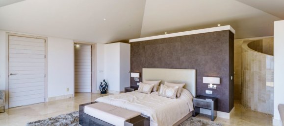 5 bedrooms Villa in El Madronal, Spain No. 19539 22