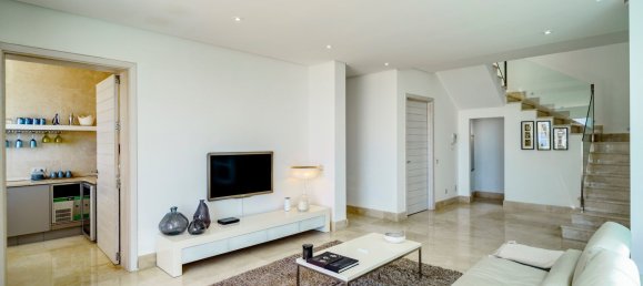 5 bedrooms Villa in El Madronal, Spain No. 19539 30