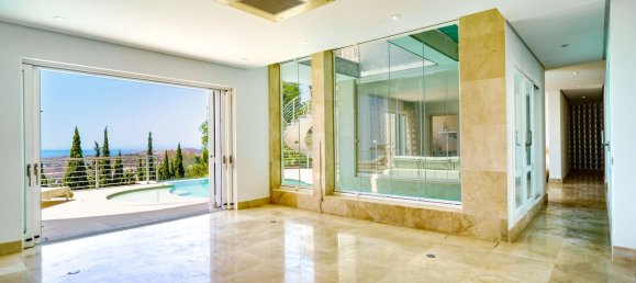 5 bedrooms Villa in El Madronal, Spain No. 19539 34