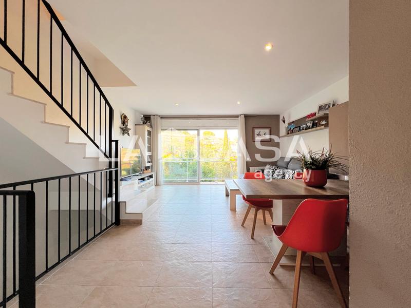 Moradia em banda T5 em Tiana, Spain N.º 162390