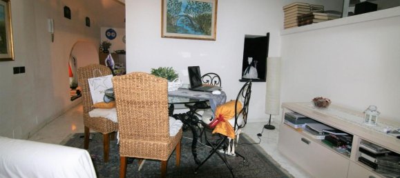 4 rooms Apartment in Carrara, Italy No. 123319 3
