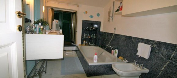 4 rooms Apartment in Carrara, Italy No. 123319 16