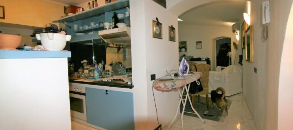 4 rooms Apartment in Carrara, Italy No. 123319 11