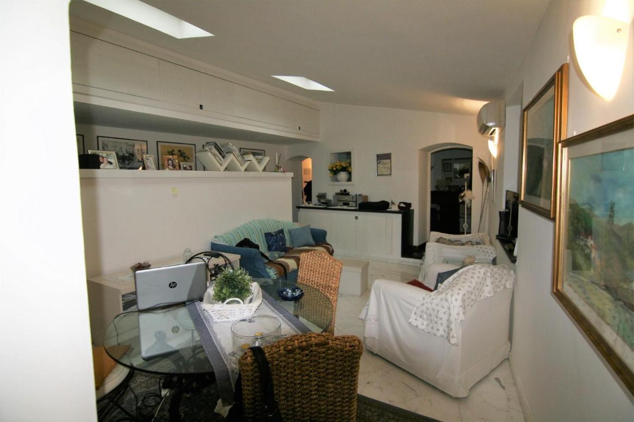 4 rooms Apartment in Carrara, Italy No. 123319